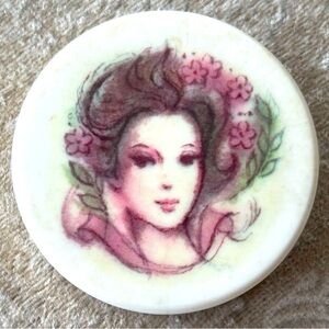 Vintage 60s Avon Cameo Refillable Mirror Compact Pressed Powder White Pink
